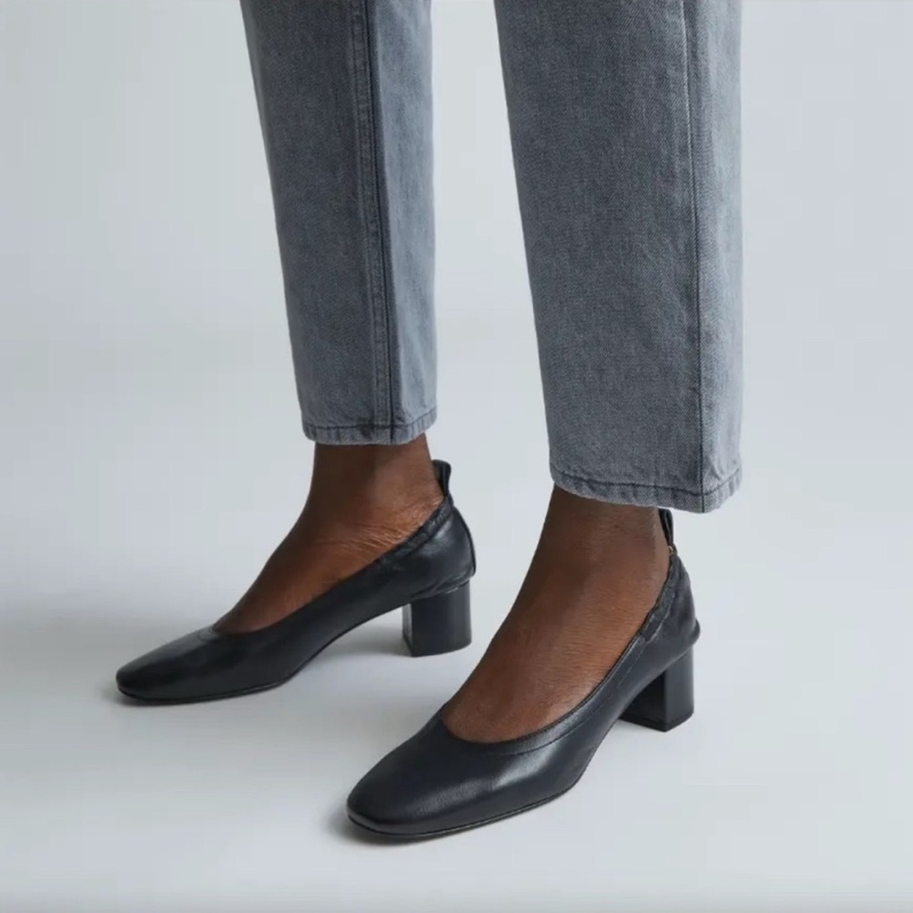 & Other Stories Anthropologie Black Leather Almond Toe Ballet Flat Low Heel Sz 8